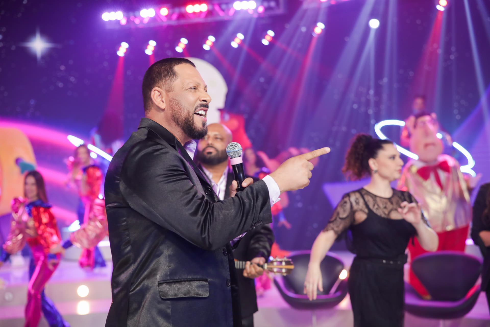 Os Originais do Samba no Programa Viva a Noite - SBT - foto 3