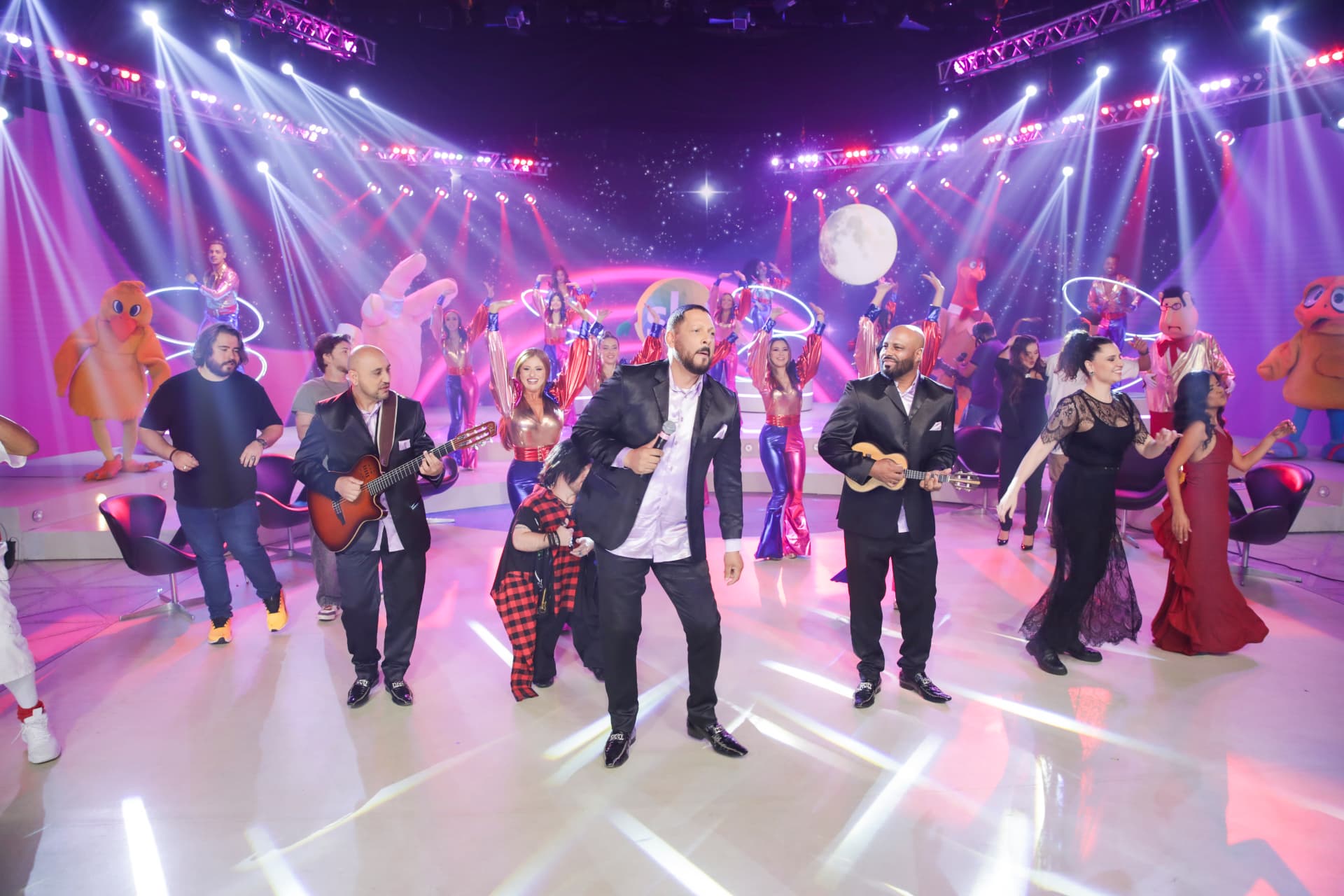 Os Originais do Samba no Programa Viva a Noite - SBT - foto 1